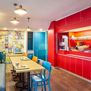  Hotell Hotelf1 Centre Courtine Gare Tgv